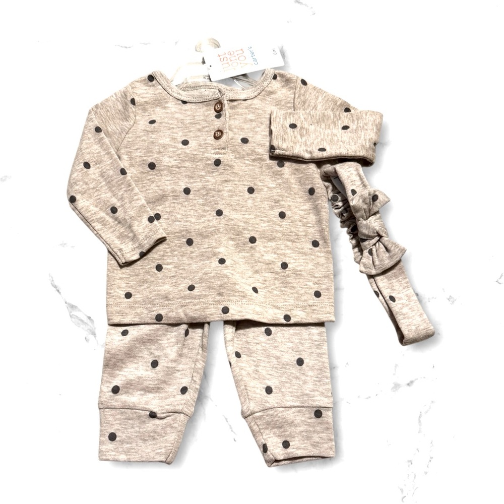 Carter’s babies set girls